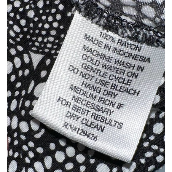 escapada Black print 3/4 flared sleeve tunic shirt size‎ XL - Picture 7 of 7